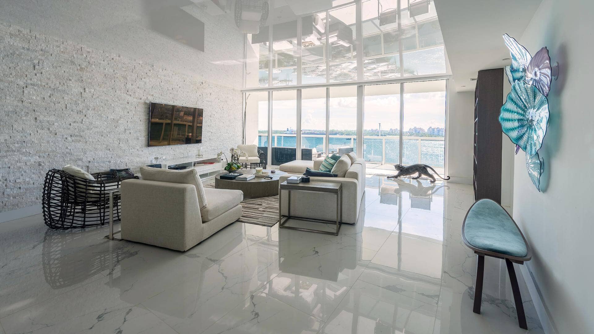 eco-ceiling-stretch-ceilings-and-wall-coverings