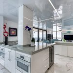 photo4990393037926542035