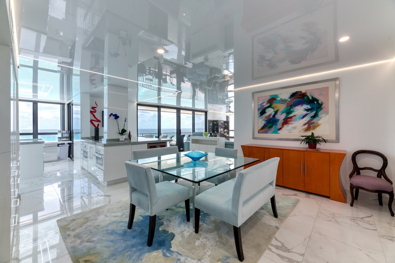 photo4990393037926542037